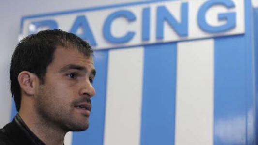 Saja: "Puedo seguir jugando pero no al nivel que exige Racing"