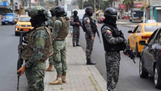 Más de 400 niños fueron asesinados en menos de un año en Ecuador, asolado por la violencia criminal