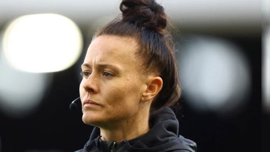 Una mujer árbitro dirigirá en la Premier League por primera vez en la historia