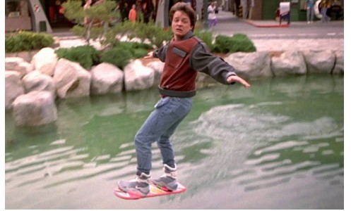 En Austria autorizaron el uso de la patineta voladora de "Volver al futuro"