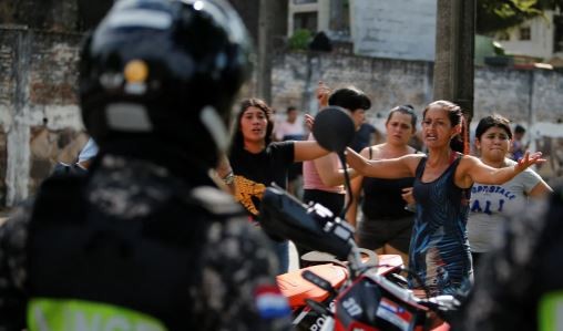 Operativo para controlar la mayor cárcel de Paraguay dejó al menos 10 muertos