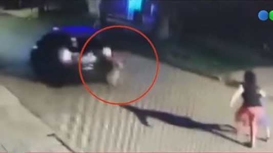 Asalto y drama en Isidro Casanova: Se llevaron a un nene de 10 años colgado del auto que robaban