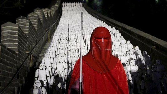 Fotos: las tropas imperiales de Star Wars coparon la Muralla China