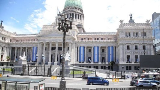 El Gobierno confirmó que enviará al Congreso una ley "ómnibus"