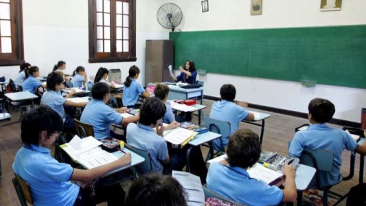 Estiman aumentos de entre un 30 y un 50% en las cuotas de colegios privados en el inicio de 2024