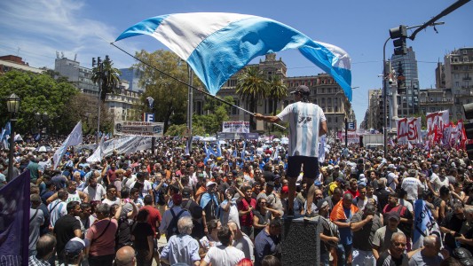 La CGT se manifiesta en Tribunales contra el DNU de Milei