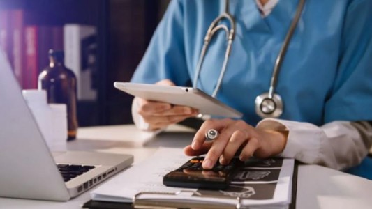 Las prepagas analizan implementar planes "low cost" para evitar la pérdida masiva de afiliados