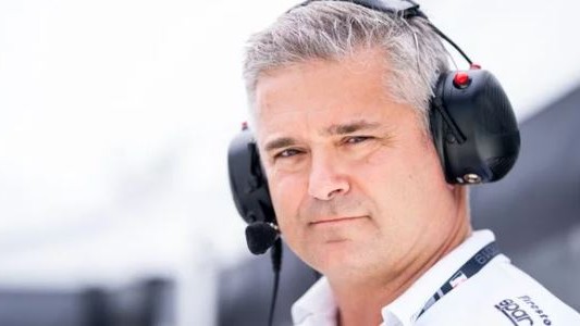 El piloto brasileño Gil de Ferran murió de un ataque al corazón a los 56 años