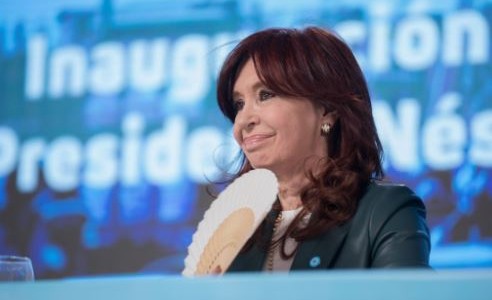 Cristina Kirchner estrenó nuevas vías de comunicación: "Para estar en contacto"
