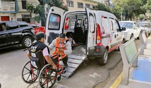 Transportistas de personas con discapacidad suspenden el servicio en demanda de ajuste arancelario