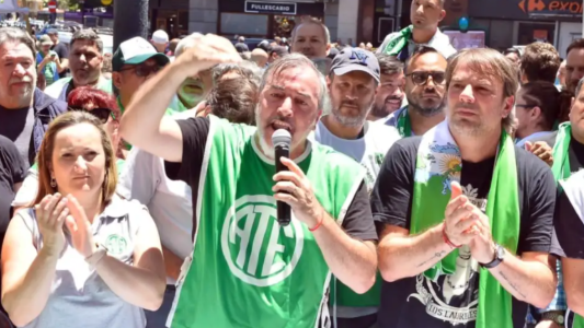 Gremios estatales realizarán manifestación "contra ajuste y despidos" frente al CCK