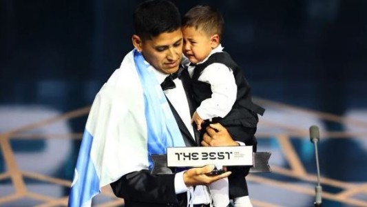 El hincha de Colón que ganó el The Best al mejor hincha del año