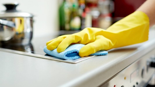 Personal de casas particulares: en enero se cobra el ultimo aumento acordado