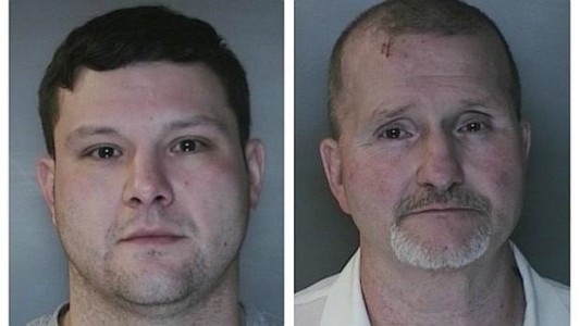 Detuvieron a padre e hijo por robar 41.000 dólares en alitas de pollo