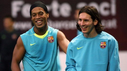 Ronaldinho defendió a Messi de las críticas tras la obtención del premio The Best