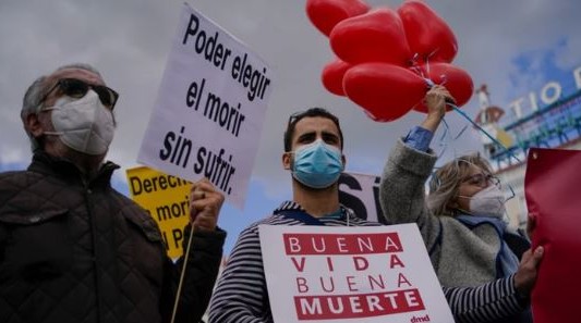 Ecuador se convierte en el segundo país latinoamericano en despenalizar la eutanasia