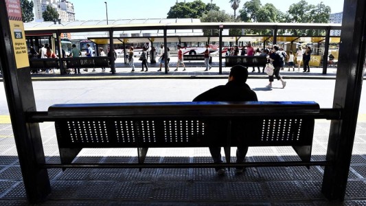 Subsidios: empresas de colectivos de AMBA advirtieron que "los servicios se paralizarán en pocos días"