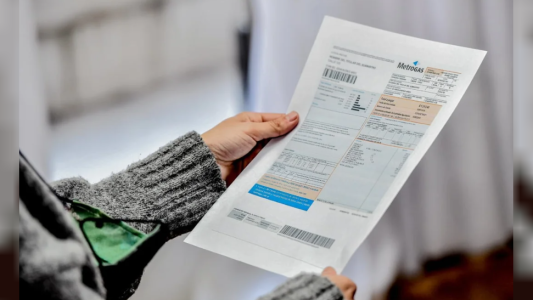 Más recorte: analizan quitarle subsidios a quienes tengan motos o autos con antigüedad menor a cinco años