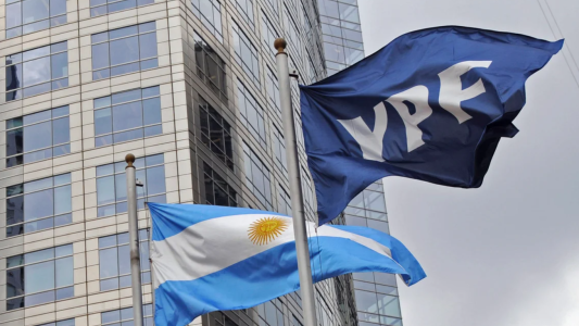 El Gobierno apeló el fallo por la nacionalización de YPF y pidió que se haga el juicio en el país