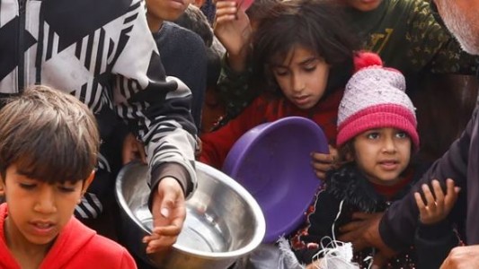 Una cuarta parte de la población de Gaza está a un paso de la hambruna, según la ONU