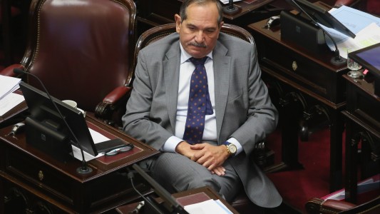 La hija de Alperovich dijo que la denuncia de abuso fue una "campaña política" en su contra