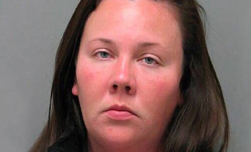 Condenan a maestra jardinera que organizaba un "club de la pelea" entre los nenes