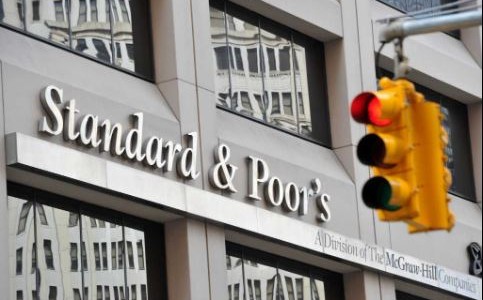 Calificadora declara "default selectivo" para deuda argentina en pesos