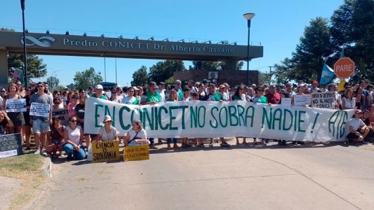 Jornada de paro y movilización de científicos en todo el país