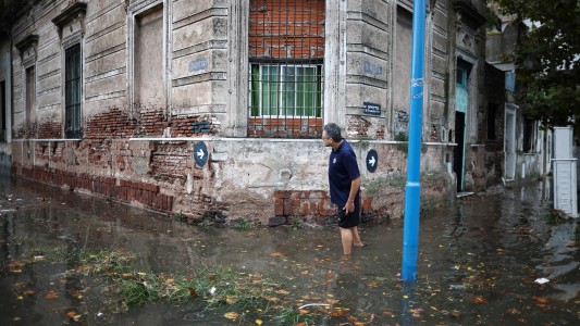 Las lluvias ya superaron los 100 milímetros en varios barrios porteños