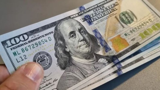 El dólar blue arrancó la semana sin movimientos y los financieros cotizaron a la baja