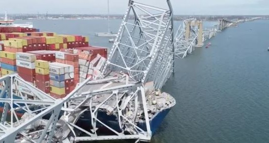 Baltimore: Las autoridades advirtieron la cercanía del barco antes del derrumbe del puente