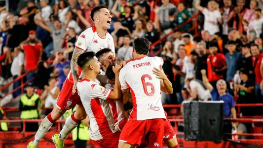 Huracán sorprendió a River y lo bajó de la punta