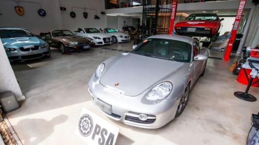 Allanamientos en Córdoba por una causa de lavado: secuestraron vehículos importados, armas y 33 mil dólares