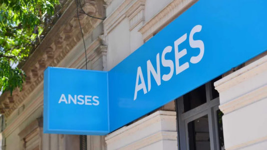 El Gobierno definió cuándo se completa el pago a jubilados que cobran la mínima