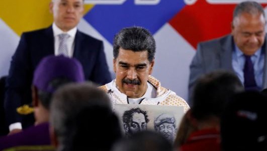 Venezuela anunció el cierre de su embajada y dos consulados en Ecuador