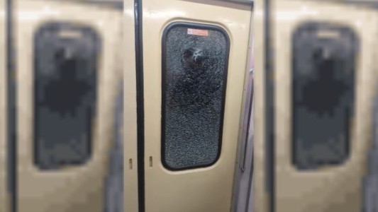 Susto en una formación del Ferrocarril Urquiza, tras un ataque que astilló algunos vidrios