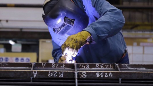 Paritaria: cuánto cobrarán los metalúrgicos tras el aumento