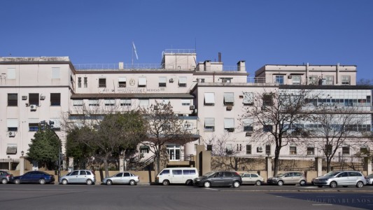 Abrazo al Lanari por la emergencia presupuestaria en la UBA