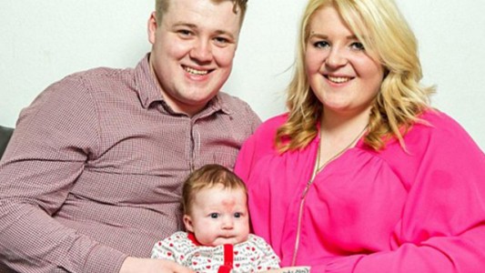 Fue concebida en San Valentín y nació con un corazón en la frente