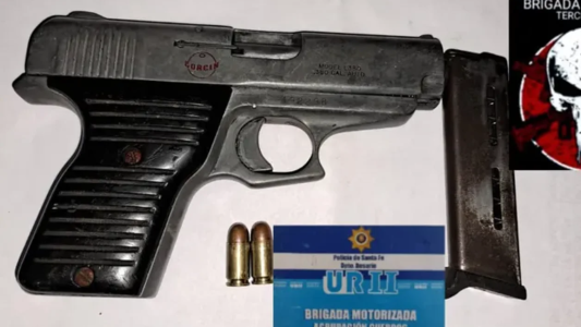 Le encontraron a un chico de 10 años una pistola durante una requisa policial