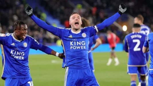 A casi un año del descenso, el Leicester vuelve a la Premier League
