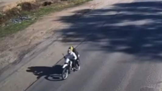 Así escaparon los motochorros tras balear a un policía y matar a su novia en la autopista