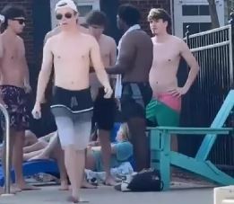 Le prohibieron entrar a la pileta por ser negro y terminaron a las piñas: no discriminan más