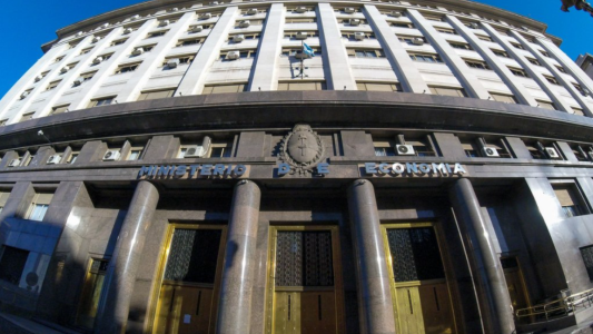 Las transferencias automáticas a provincias cayeron 20,6% en abril