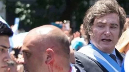 Condenaron a tres años y medio de cárcel al hombre que le arrojó un botellazo a Milei