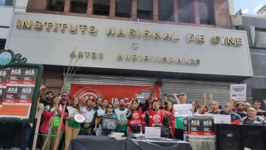 Productores de cine presentaron un amparo contra el cierre del INCAA