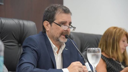 Allanamientos en la Municipalidad de San Martín: prohíben al intendente Fernando Moreira salir del país