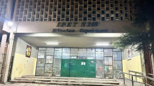 Imputaron a los padres de una estudiante por golpear y amenazar a compañeros