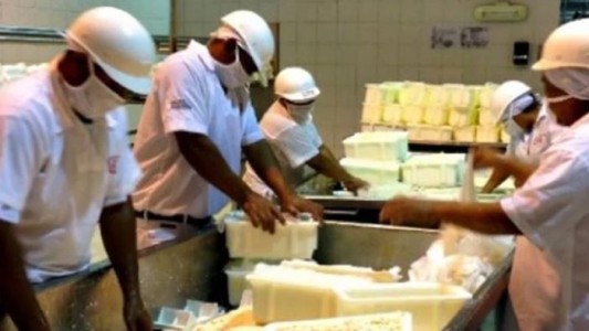 Gremios de la alimentación amenazan con bloqueos a industrias y podría haber desabastecimiento