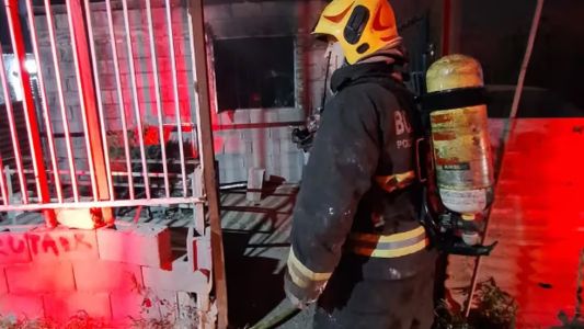Pérdida total: fatídico incendio en una vivienda en Marqués Anexo